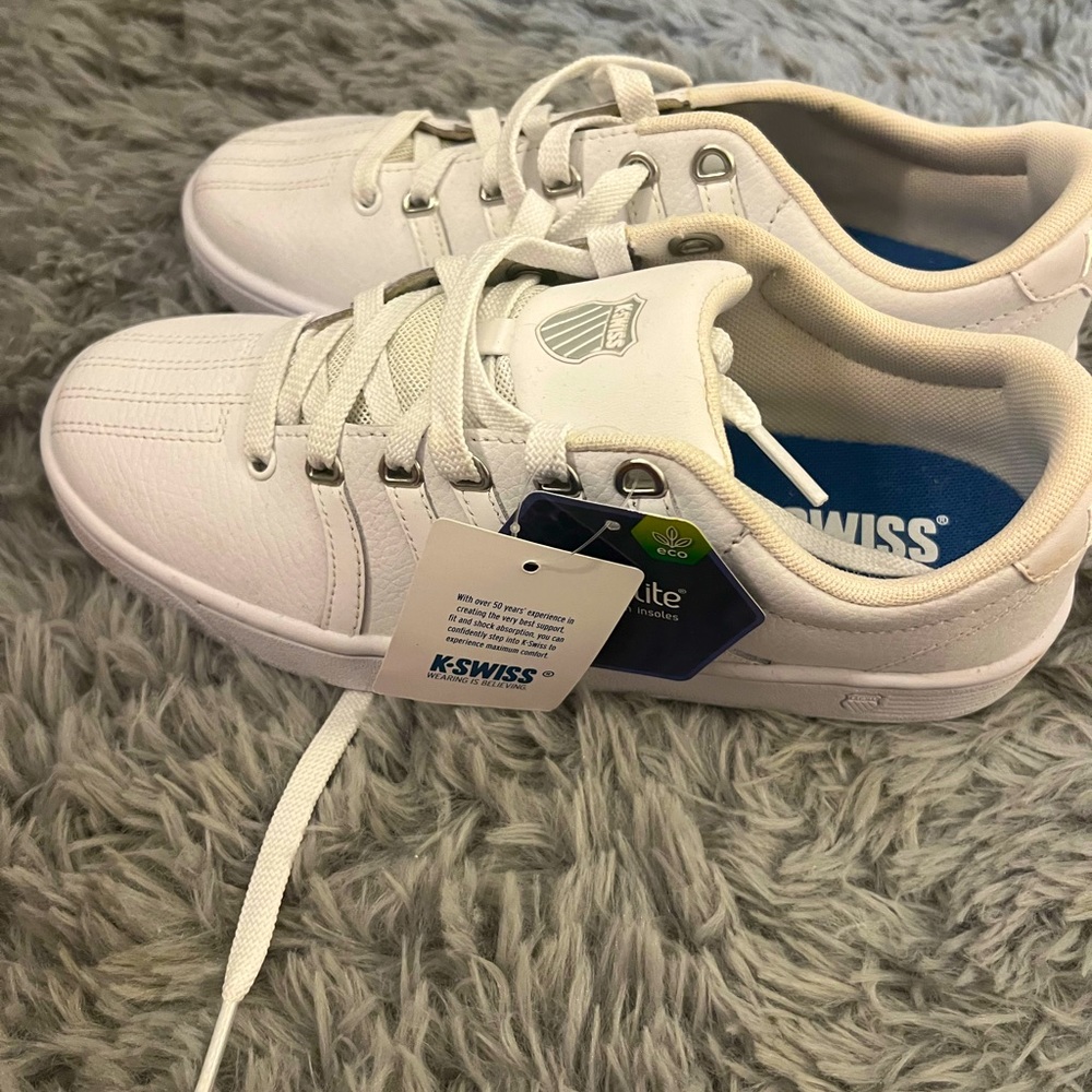 NWT K SWISS SNEAKERS